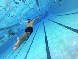 Nageur de niveau intermédiaire : Comment devenir un pro de la natation ?